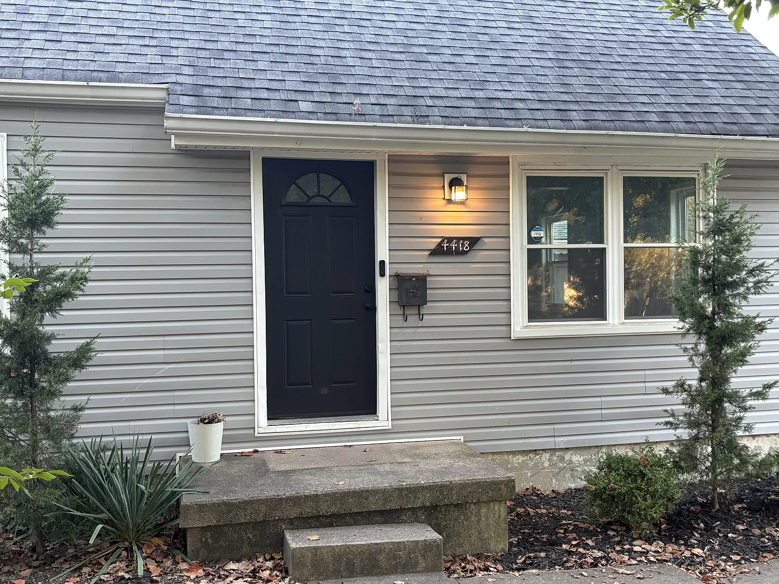 3 bed, 2160 sqft, $1,550 — Photo 2