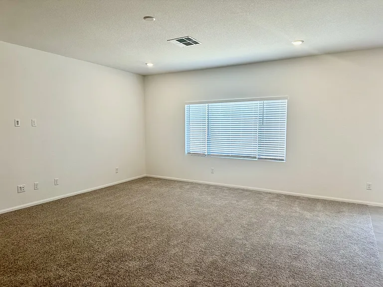 5595 Erindale Terrace Ave — Photo 15