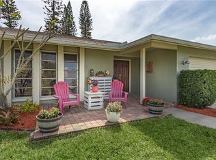 1118 SE 21st St, Cape Coral, FL 33990
