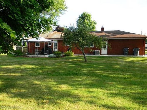 3rd image of 8485 E De Ave