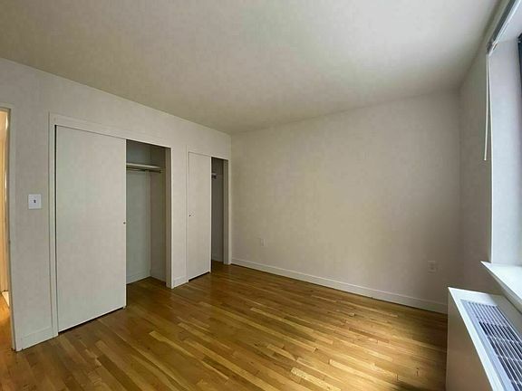 4th image of 144 W 23rd St APT 4E