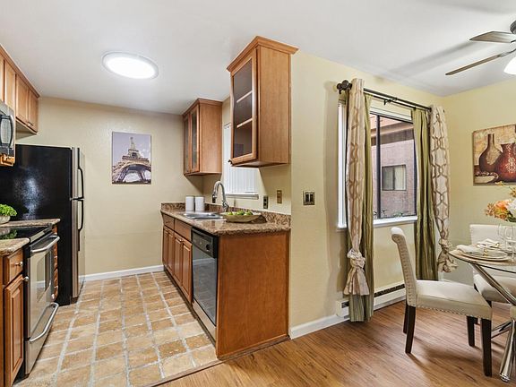 5th image of 2250 Monroe St APT 134