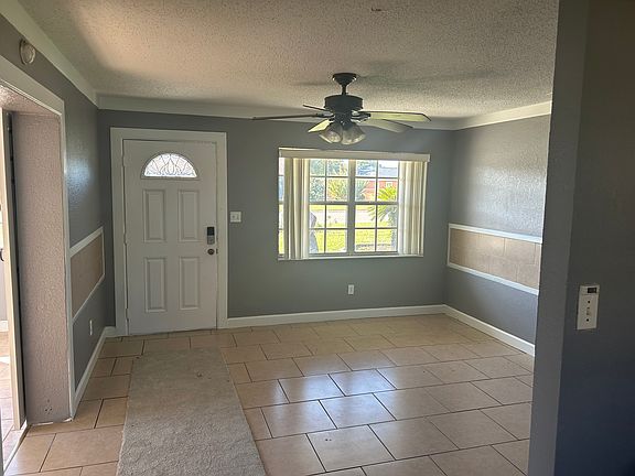 4th image of 1101 Tangerine Cir