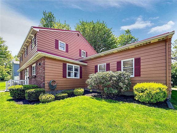 3rd image of 3414 Patio Dr