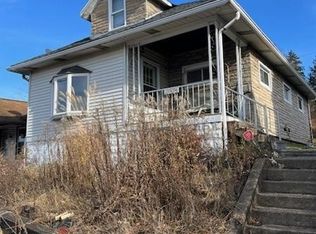 2004 Victoria Ave, Arnold, PA 15068
