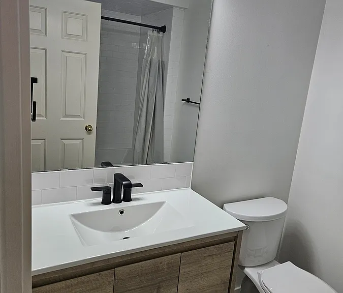 2315 Cornwall St #304 — Photo 19