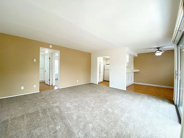 Normandy Park Apartments — Photo 28