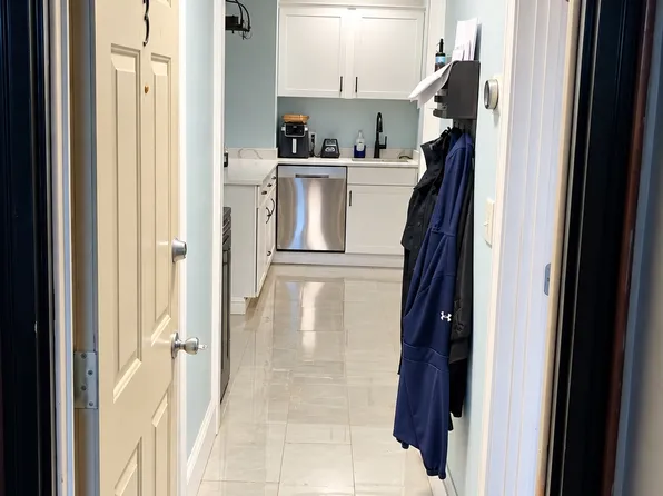 15 Duncan St APT 3, Dorchester, MA 02122