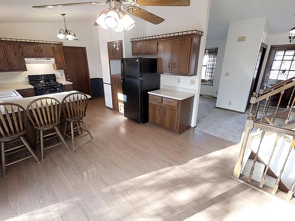 4th image of 1117 Burr Oak Blvd