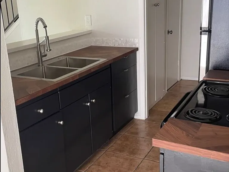 1705 Coronado Hills Dr #C — Photo 2