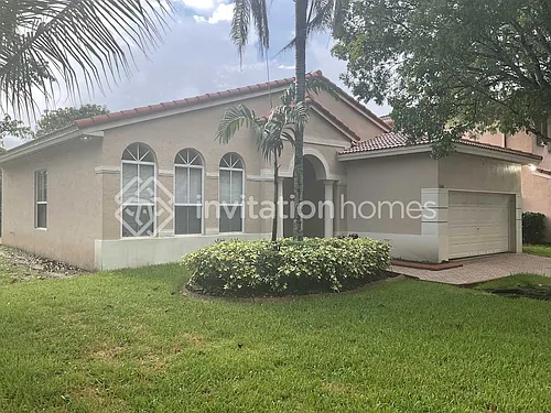 2345 SW 131st Ave Photo 1