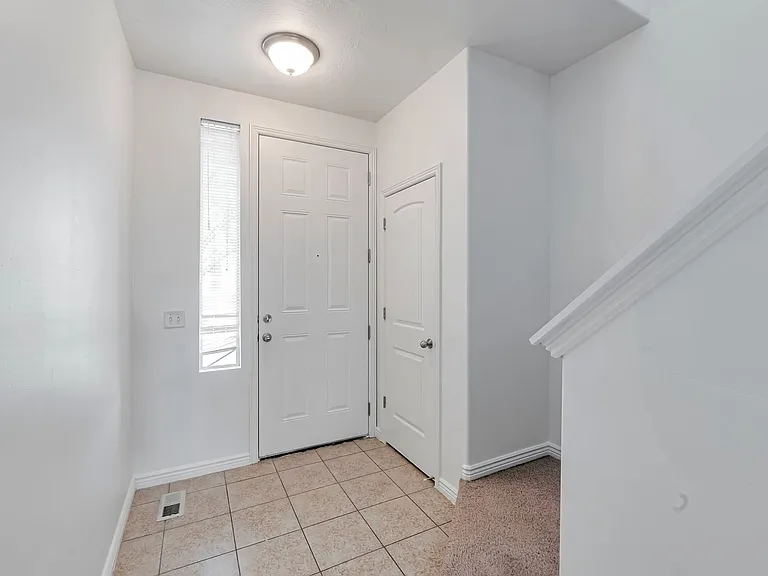 59 W Condor Rd — Photo 10
