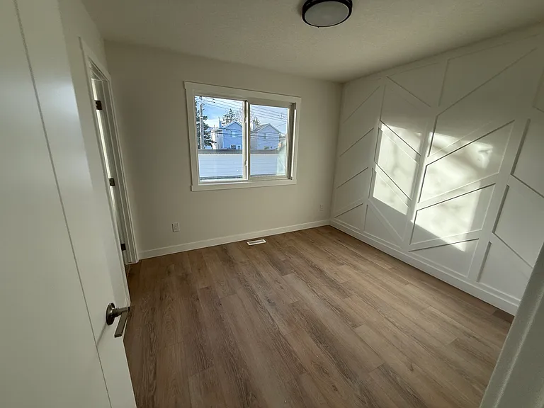 1505 36th St SE — Photo 14