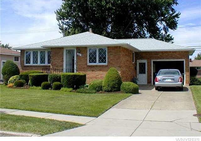 1st image of 250 Joseph Dr