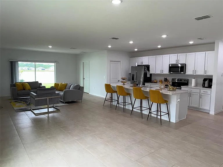 121 Citrine Loop — Photo 3