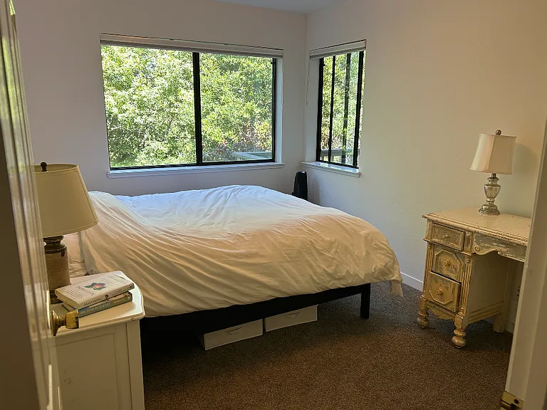 180 Forrest Ave — Photo 11