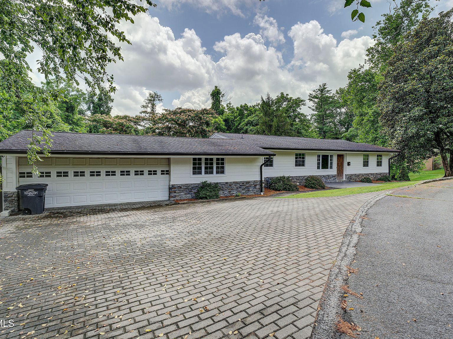 2 Longview Ln, Kingsport, TN 37660 | Zillow 2 Longview Ln, Kingsport, TN 37660 | Zillow
