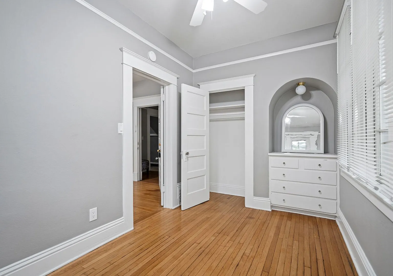 1121 & 1129 Magnolia Avenue — Photo 4