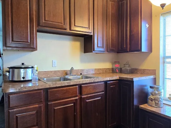 204 W Crossmain, Milford, TX 76670