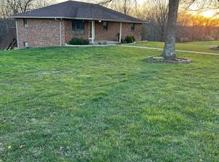 8322 Stoney Gap Rd, Jefferson City, MO 65101