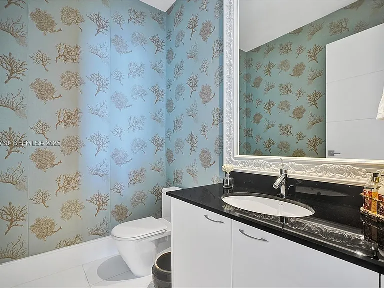 15811 Collins Ave #3302 — Photo 42