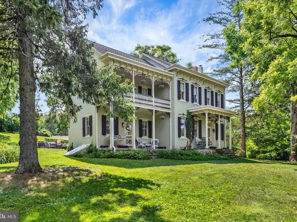 513 Huntzinger Rd, Wernersville, PA 19565