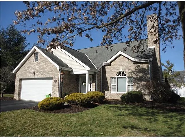 30 Pond Ct S photo 1