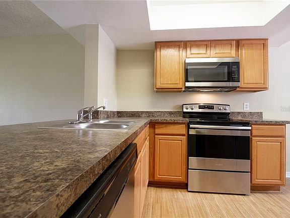 4th image of 16509 Brigadoon Dr