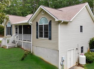 205 River Flow Dr, Dahlonega, GA 30533