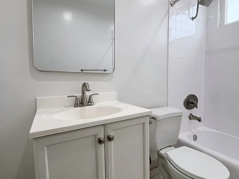 14715 Magnolia Blvd #7 — Photo 25