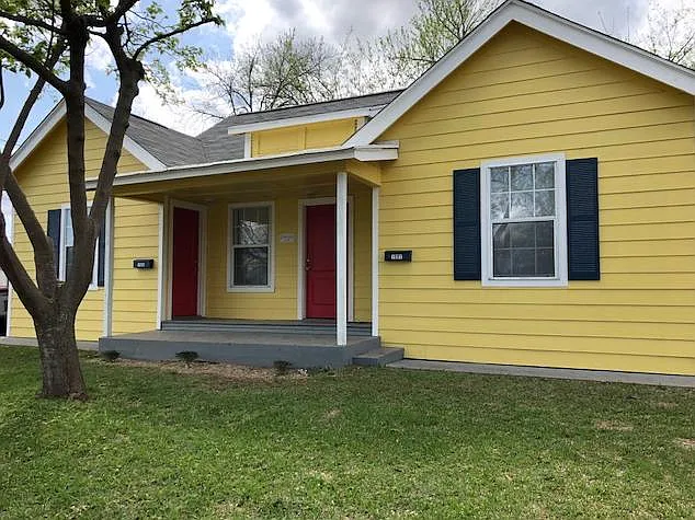 1505 Maloney St — Photo 1