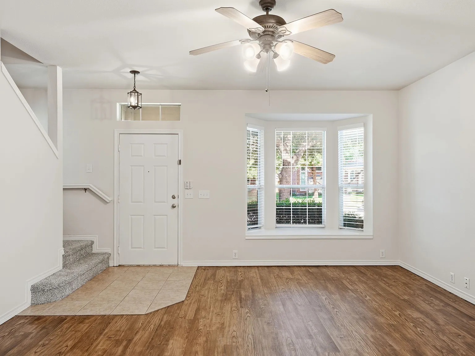 2 bed, 2.5 bath, 1252 sqft, $2,350 — Photo 4