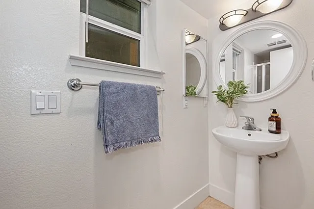 283 McDowell Ln — Photo 8