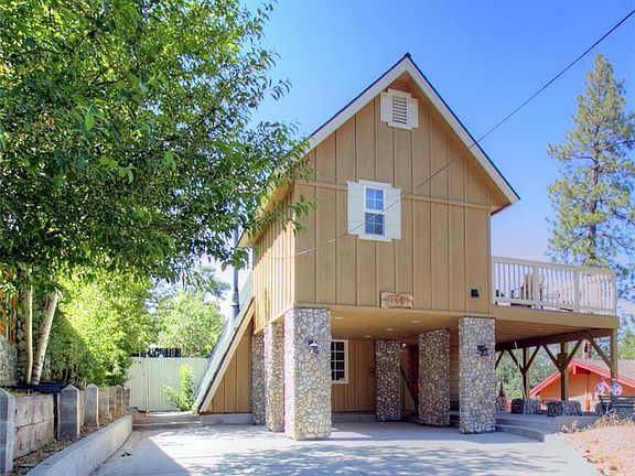 4th image of 40360 Cliff Ln