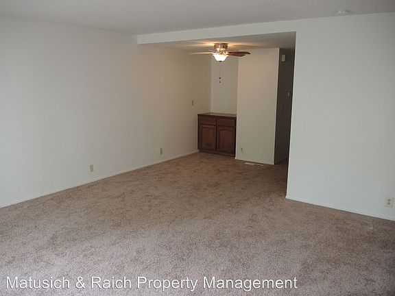 5th image of 561 Giuffrida Ave APT A