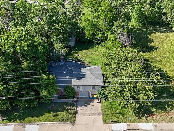 4th image of 6684 W 151st St