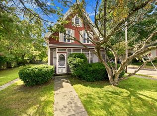 46 Finn St, Northampton, MA 01060