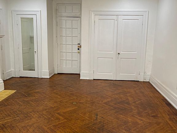 3rd image of 7819 Saint Charles Ave APT D