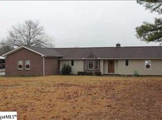 786 Sweetbriar Rd, Gray Court, SC 29645