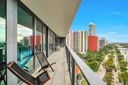1451 Brickell Ave #1605 Photo 1