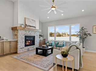 3005 Wellington Ave, Cottage Grove, WI 53527