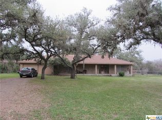 694 Berger Rd, Victoria, TX 77905