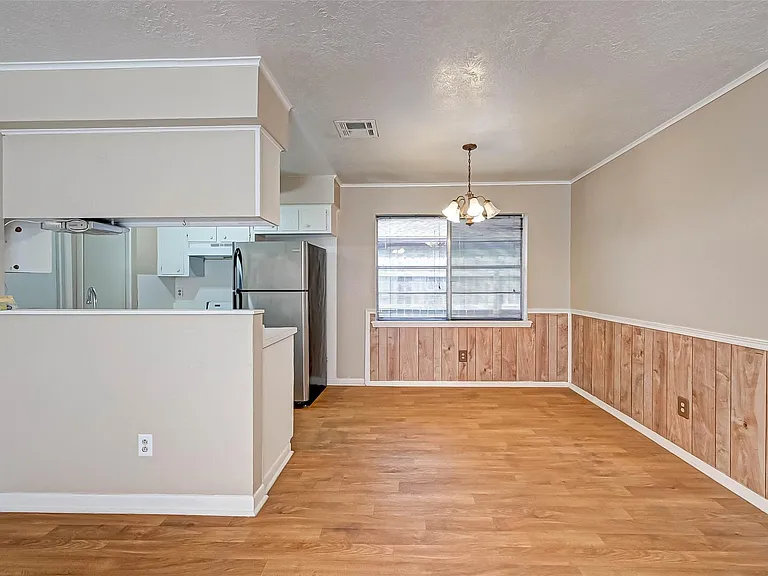 4739 Parkland St — Photo 14