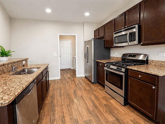 2nd image of 8248 Stamford Rd