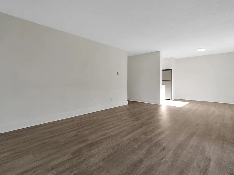 820 Craigflower Rd #204 — Photo 21