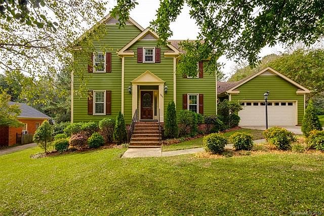 1st image of 3043 Silver Birch Dr