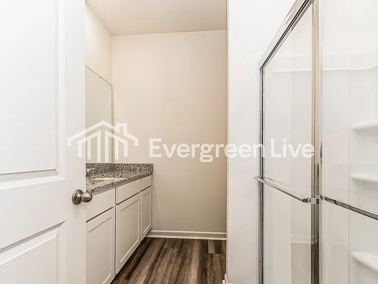 725 Shepard Rock Dr — Photo 9