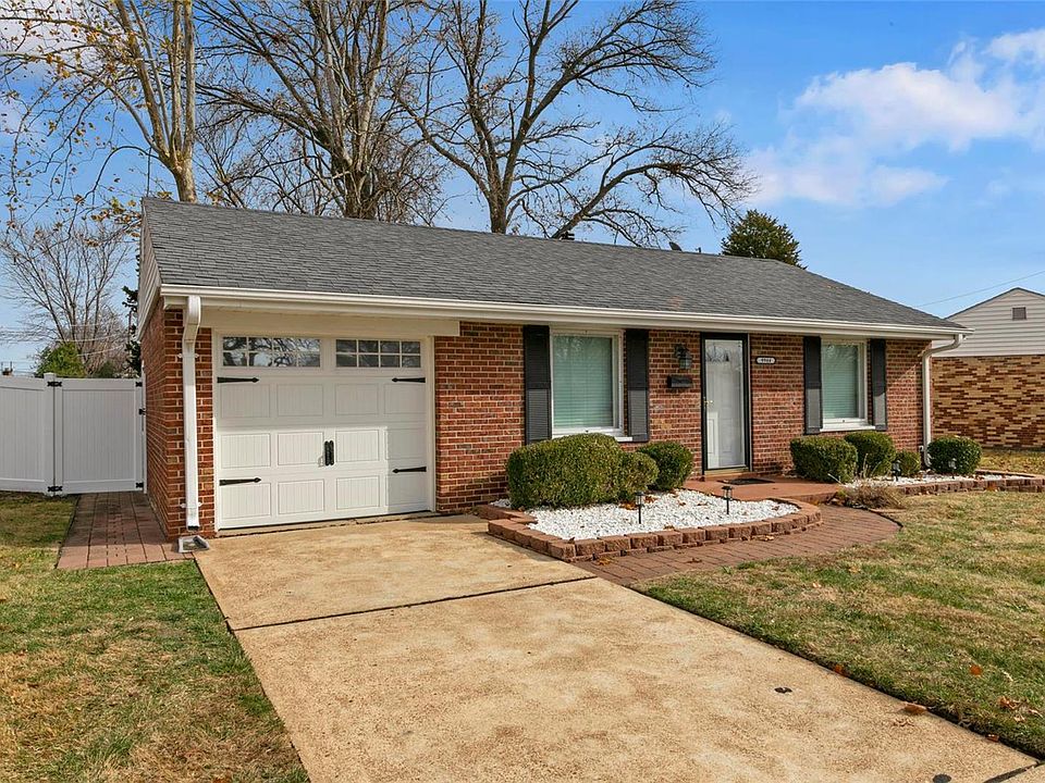 1st image of 9944 Lacewood Dr