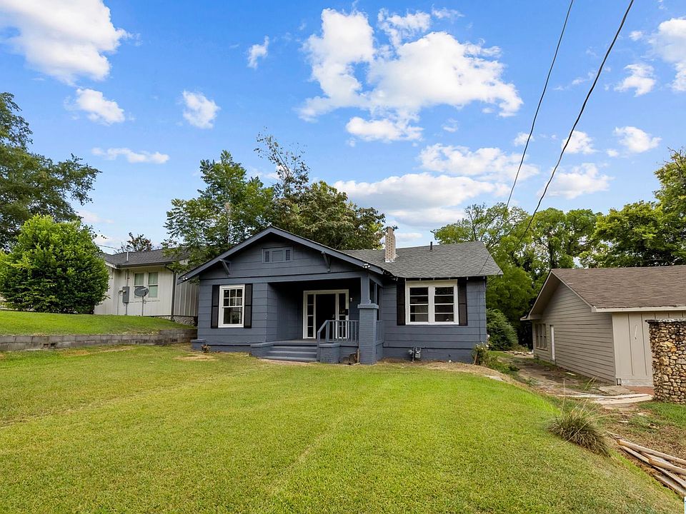 1st image of 963 3rd St W