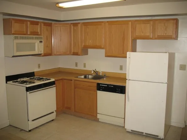 1 3rd St NE APT A, Washington, DC 20002